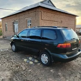 Toyota Sienna 2000