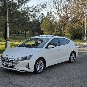 Hyundai Elantra 2020