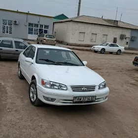 Toyota Camry 1999
