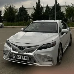 Toyota Camry 2022