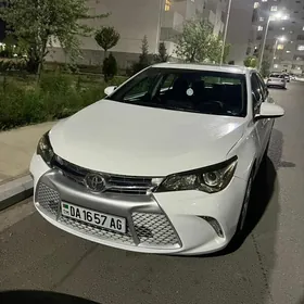Toyota Camry 2016
