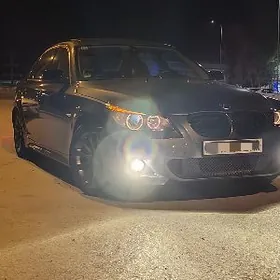BMW E60 2005