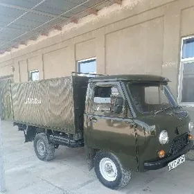 UAZ 452 1985