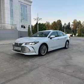 Toyota Avalon 2019