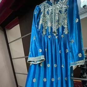 платье вечернее