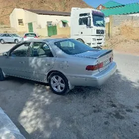 Toyota Camry 2000