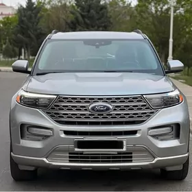 Ford Explorer 2024