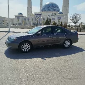 Toyota Camry 2004