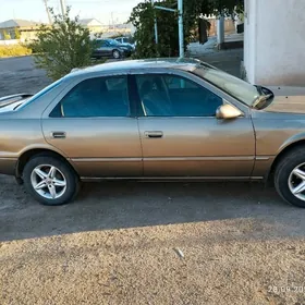 Toyota Camry 1999