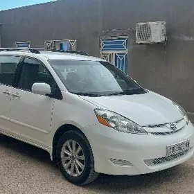Toyota Sienna 2007