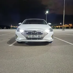 Hyundai Elantra 2020