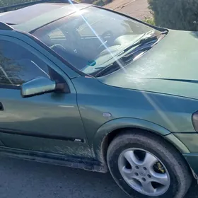 Opel Astra 2005
