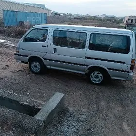 Toyota Hiace 1992