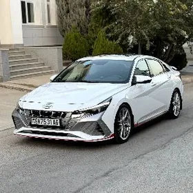 Hyundai Elantra 2022