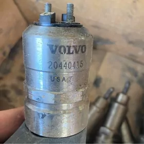 VOLVO injektor
