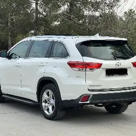 Toyota Highlander 2018