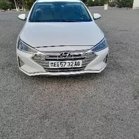 Hyundai Elantra 2020