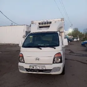 Kia Bongo 2012