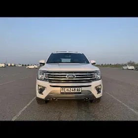 Ford Expedition 2021