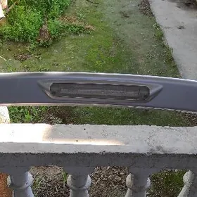 carolla spoyler (banan)