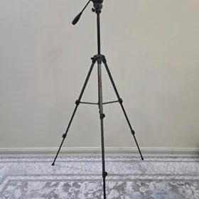 Ştatiw штатив