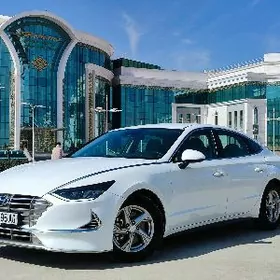 Hyundai Sonata 2021