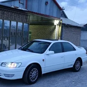 Toyota Camry 1998