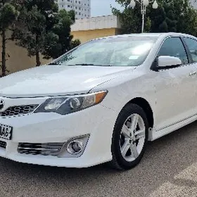 Toyota Camry 2013