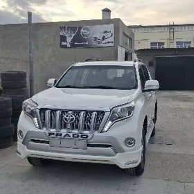 Toyota Land Cruiser Prado 2013