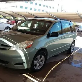 Toyota Sienna 2008