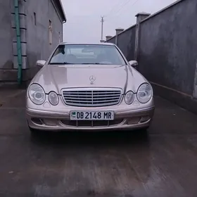 Mercedes-Benz E320 2003