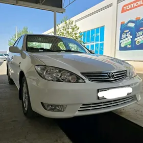 Toyota Camry 2004