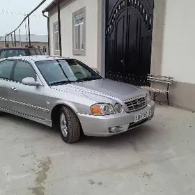 Kia Magentis 2003