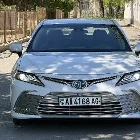 Toyota Camry 2023