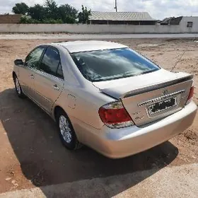 Toyota Camry 2005