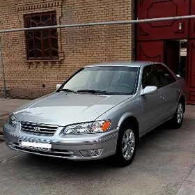 Toyota Camry 2000