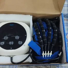 Перчатка рука.