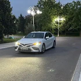 Toyota Camry 2023