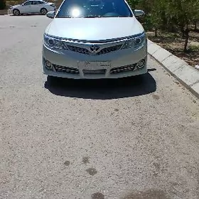 Toyota Camry 2014