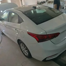 Hyundai Accent 2020