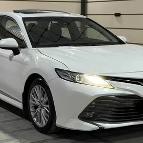 Toyota Camry 2020