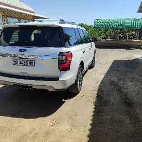 Ford Expedition 2022