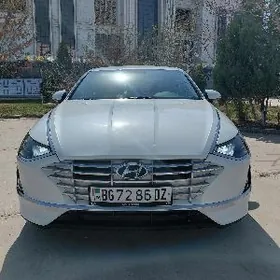 Hyundai Sonata 2022
