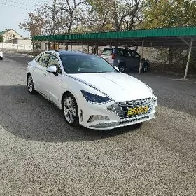Hyundai Sonata 2021