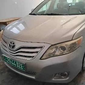 Toyota Camry 2010