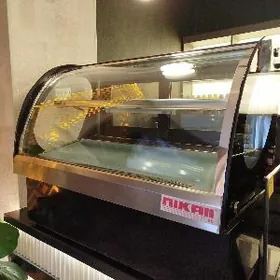 Витринный Холодильник