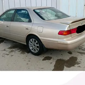 Toyota Camry 1999