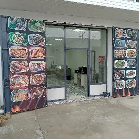 В магазин требуется девушка