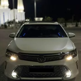 Toyota Camry 2017