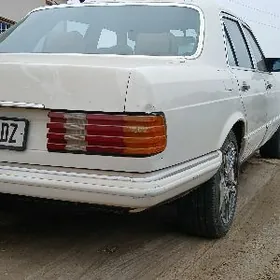 Mercedes-Benz 300CE 1989